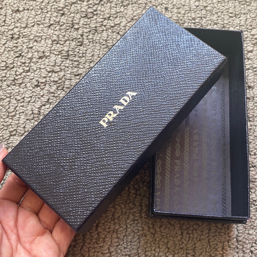 Prada textured rectangular gift box dark blue/black